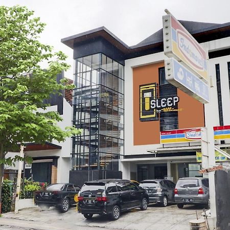 OYO Flagship 90775 I Sleep Hotel Bandung Bagian luar foto