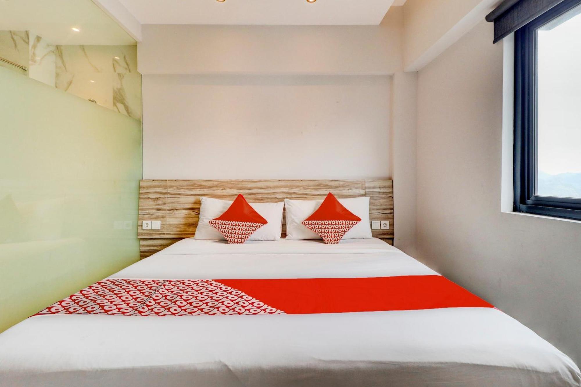OYO Flagship 90775 I Sleep Hotel Bandung Bagian luar foto