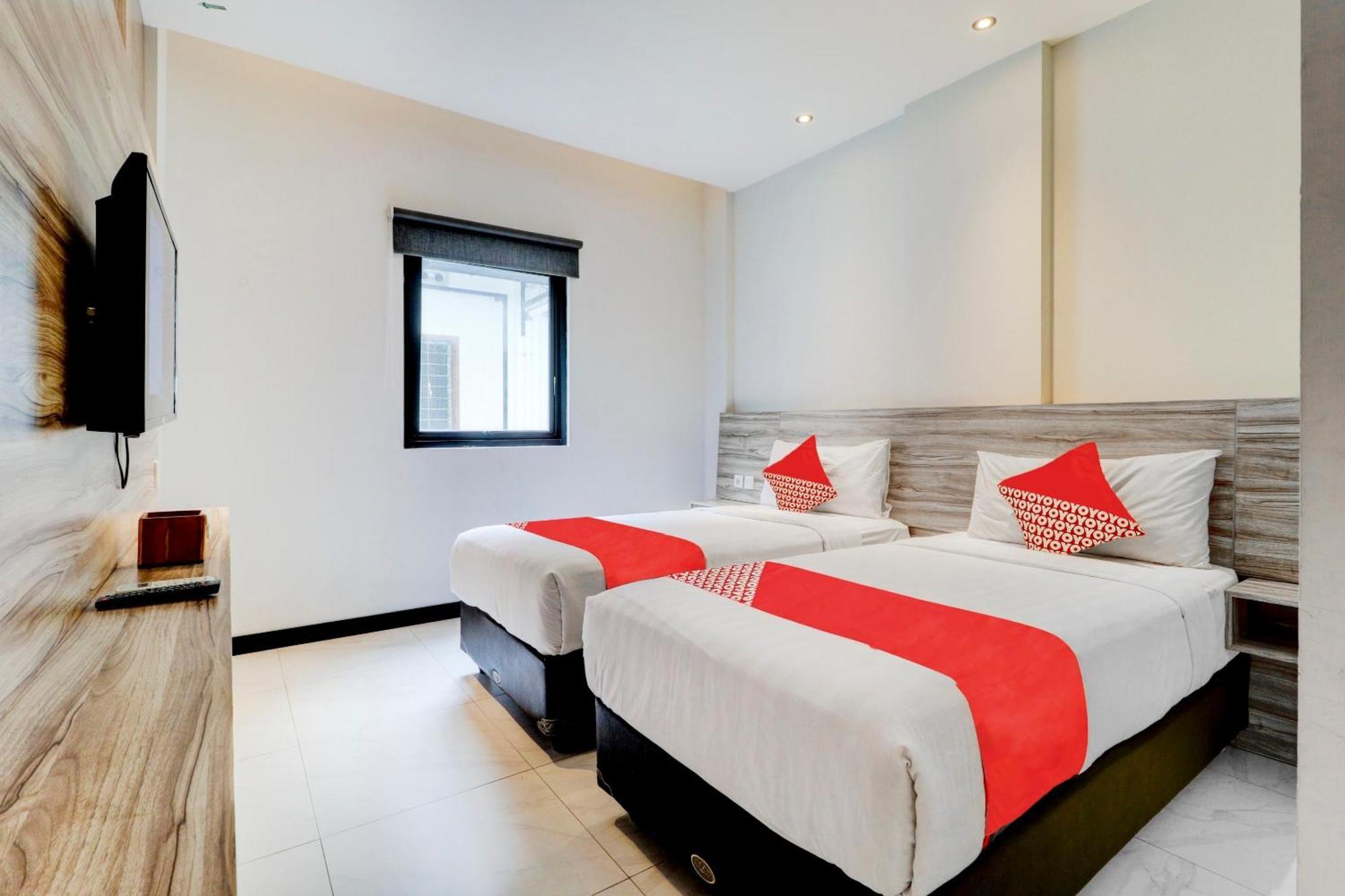 OYO Flagship 90775 I Sleep Hotel Bandung Bagian luar foto