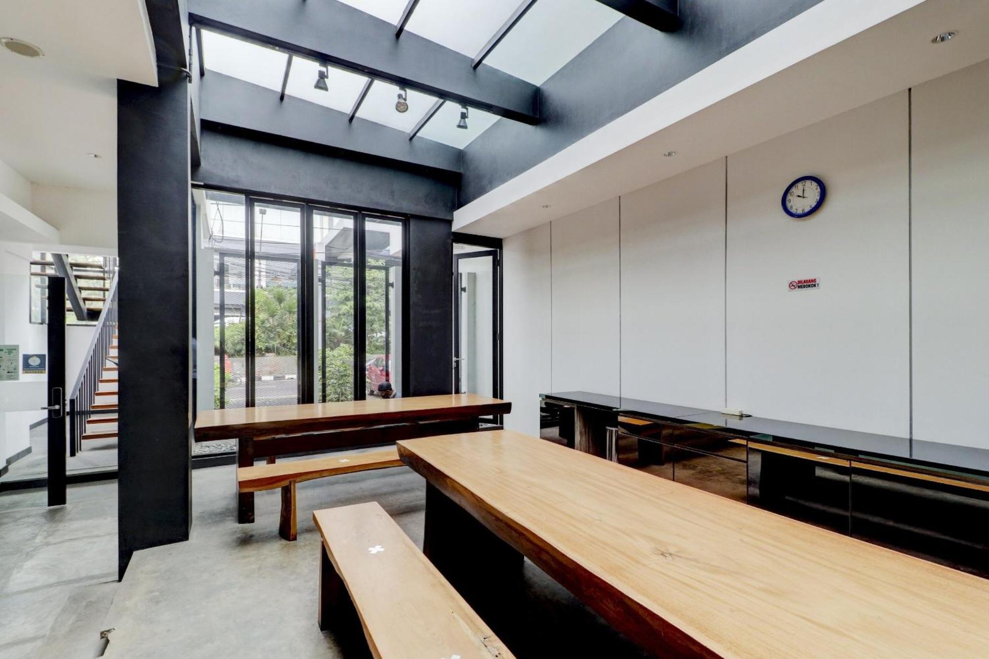 OYO Flagship 90775 I Sleep Hotel Bandung Bagian luar foto